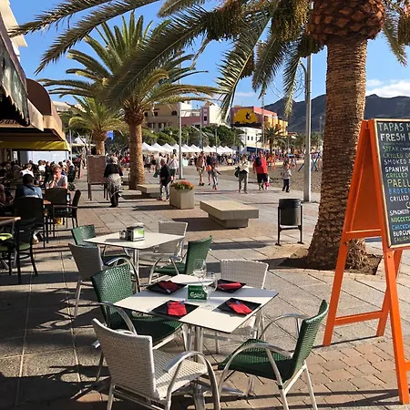 شقة Amazing Sea View With Sun Drenched Terrace! غران تاراغال